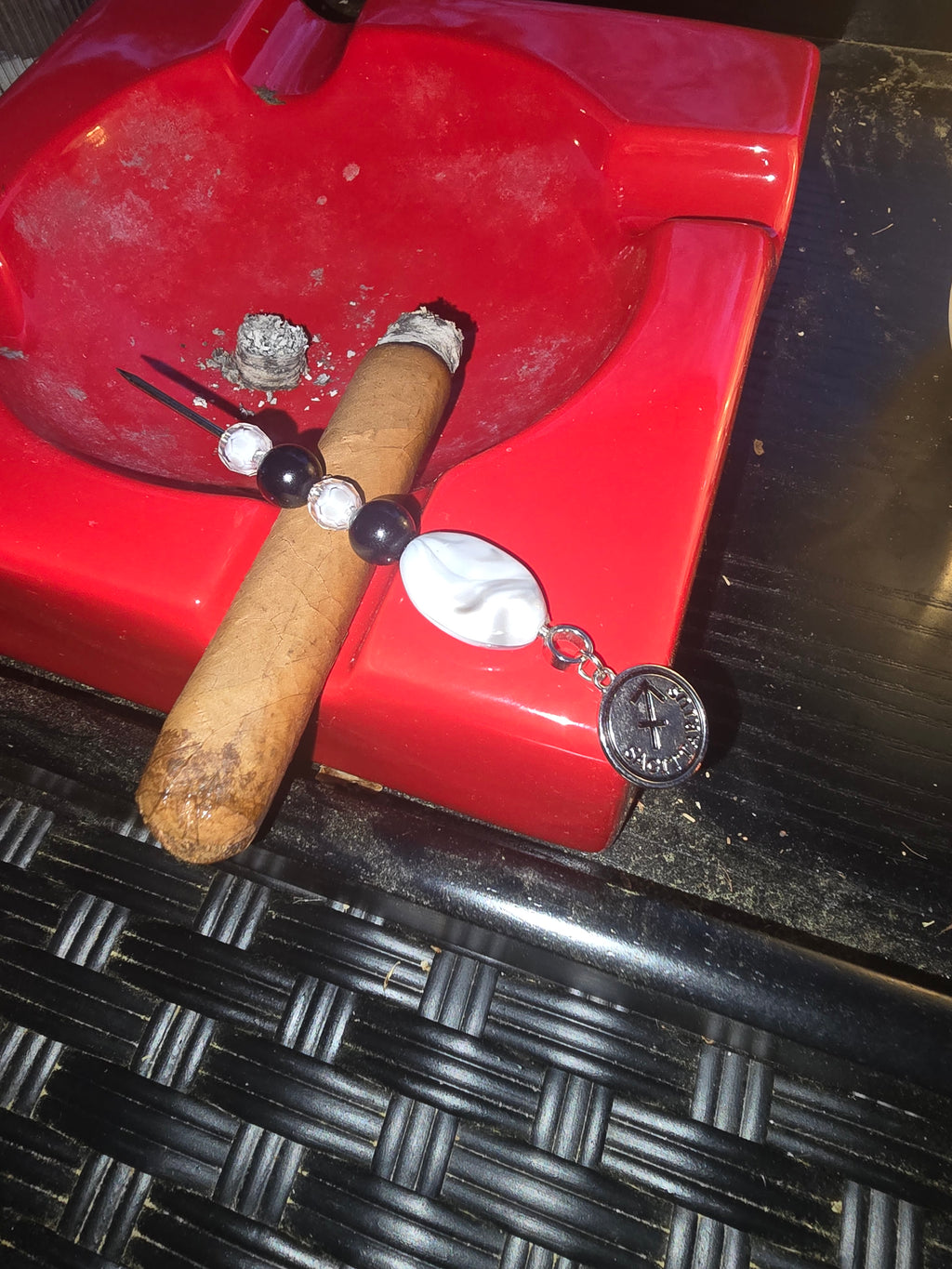 Cigar picks